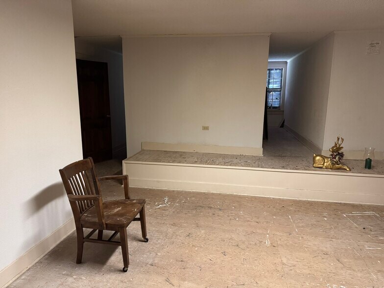 More Photos Of 5047 Highway 1, Napoleonville Office For Sale