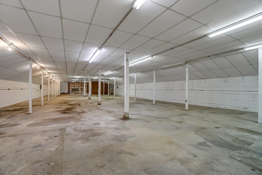 More Photos Of 211 S Greenlawn Ave, Elida Warehouse For Sale