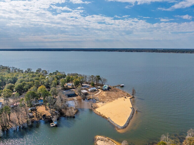 More Photos Of 2110 Princess Pond Rd, Summerton Specialty For Sale
