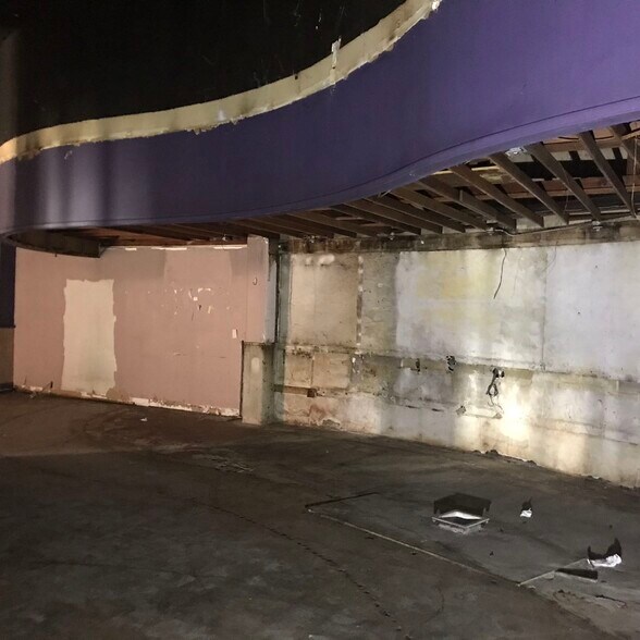 More Photos Of 744 El Camino Real, South San Francisco Restaurant For Lease