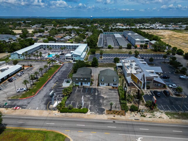 More Photos Of 725 Harbor Blvd E, Destin Medical For Sale