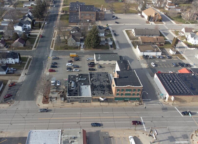 More Photos Of 113 Main St S, Stewartville Storefront For Lease