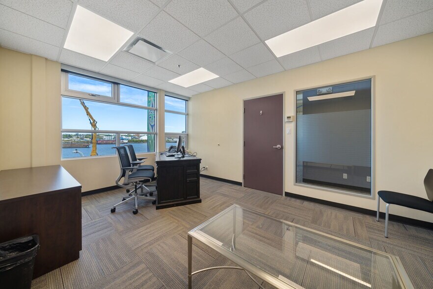 More Photos Of 388 Harbour Rd, Victoria Storefront Retail Office For Sale