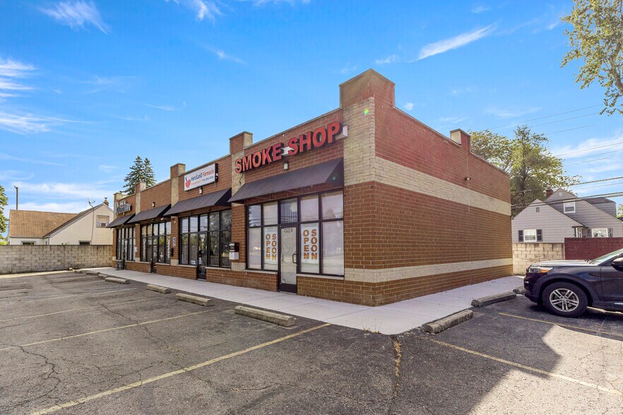 More Photos Of 25241-25251 Eureka Rd, Taylor Storefront Retail Office For Lease