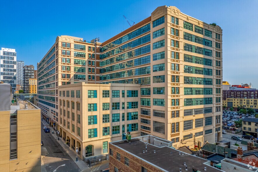 More Photos Of 89 Gould St, Toronto Apartments For Lease