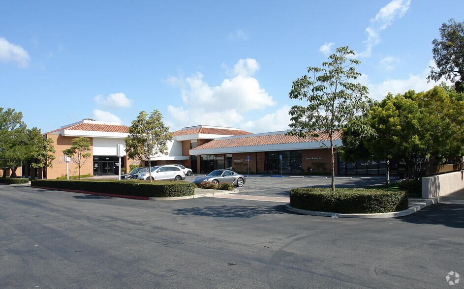 More Photos Of 2101-2131 San Joaquin Hills Rd, Newport Beach Medical For Lease