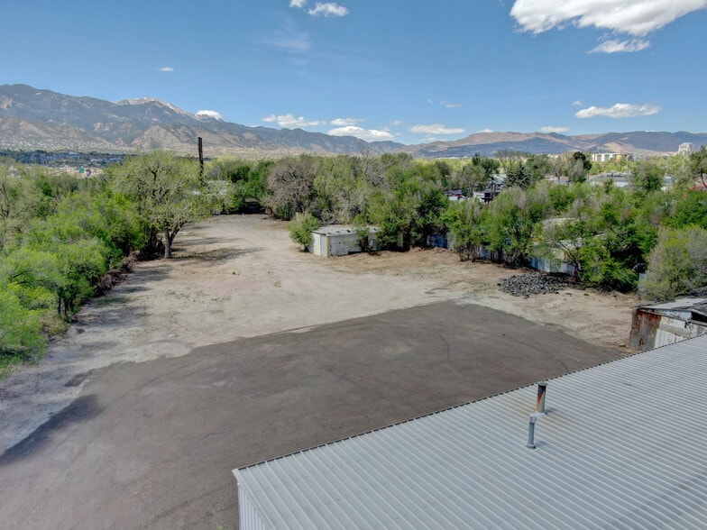 More Photos Of 1210 S El Paso St, Colorado Springs Warehouse For Lease