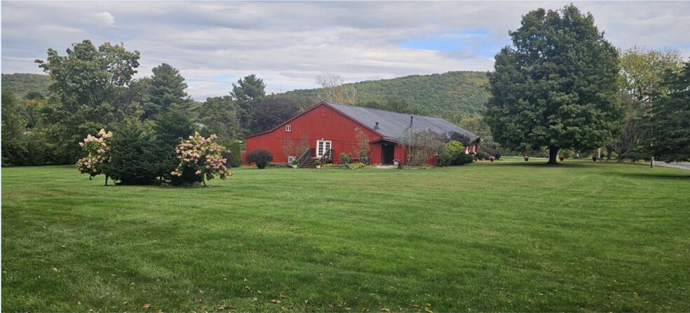 More Photos Of 3260 Greenbush Rd, Charlotte Lodge Meeting Hall For Sale