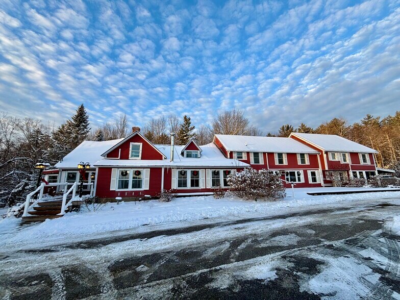 More Photos Of 78 Cream Hill Rd, Mendon Hospitality For Sale