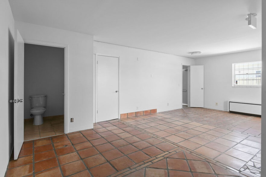 More Photos Of 1200 Clare Ave, West Palm Beach Service For Sale