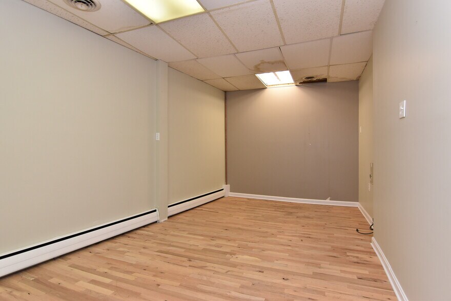 More Photos Of 125 Causey Ave, Milford Office For Sale