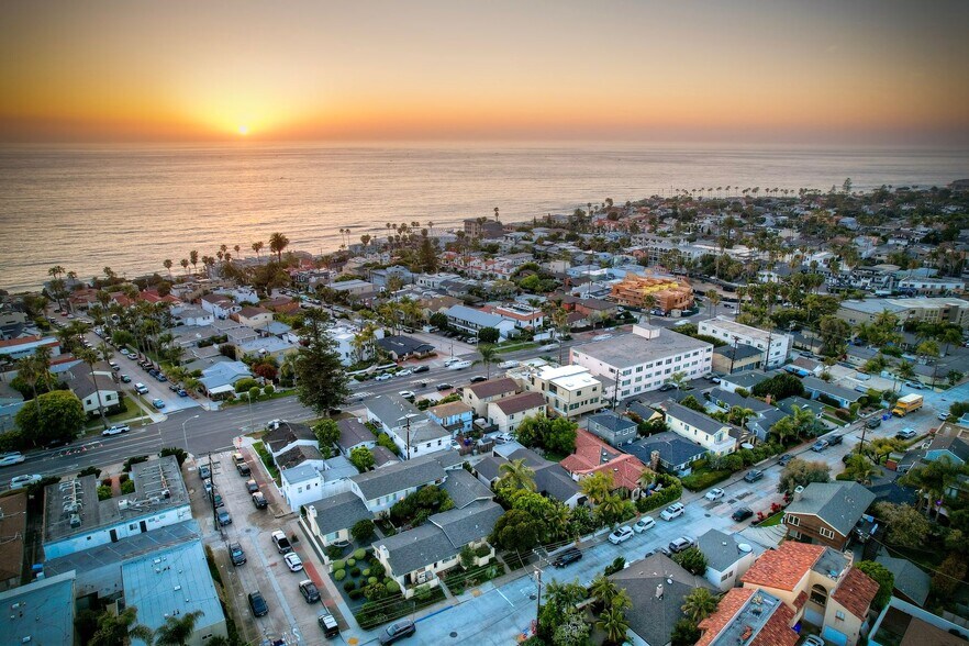 More Photos Of 428-438 Rosemont St, La Jolla Apartments For Sale