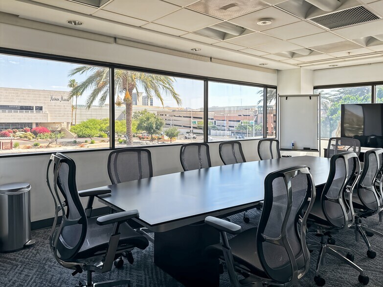 More Photos Of 6991 E Camelback Rd, Scottsdale Coworking Space