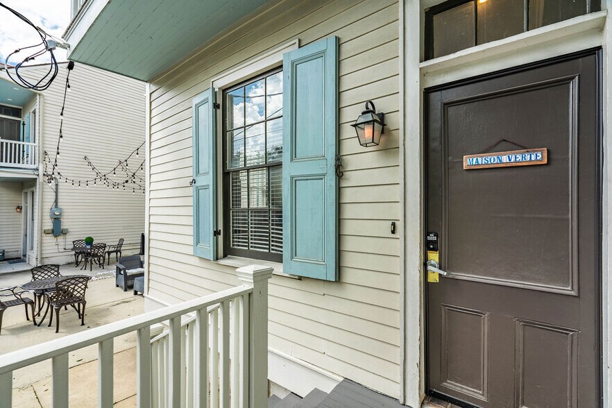 More Photos Of 1201 Baronne St, New Orleans Hotel For Sale