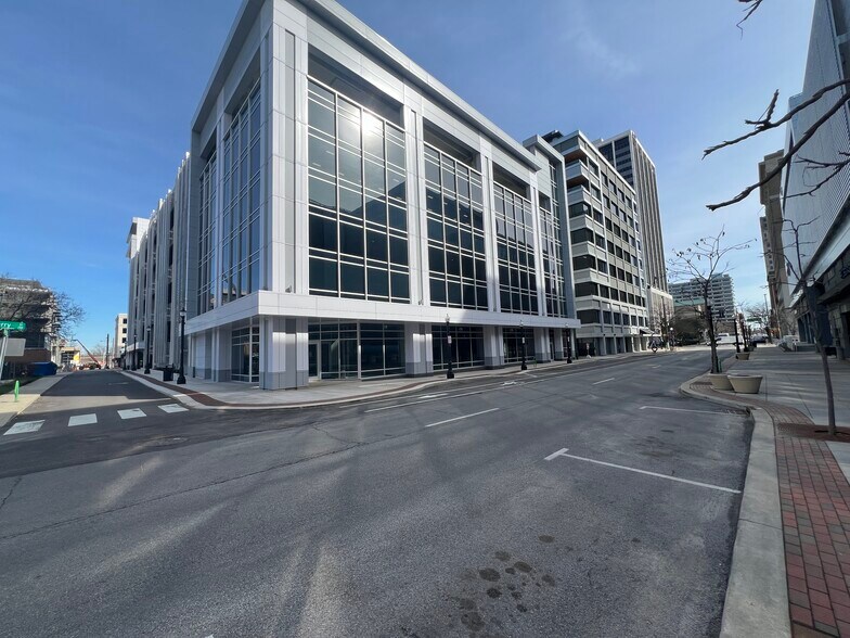 Primary Photo Of 202 W Berry St, Fort Wayne Office For Lease