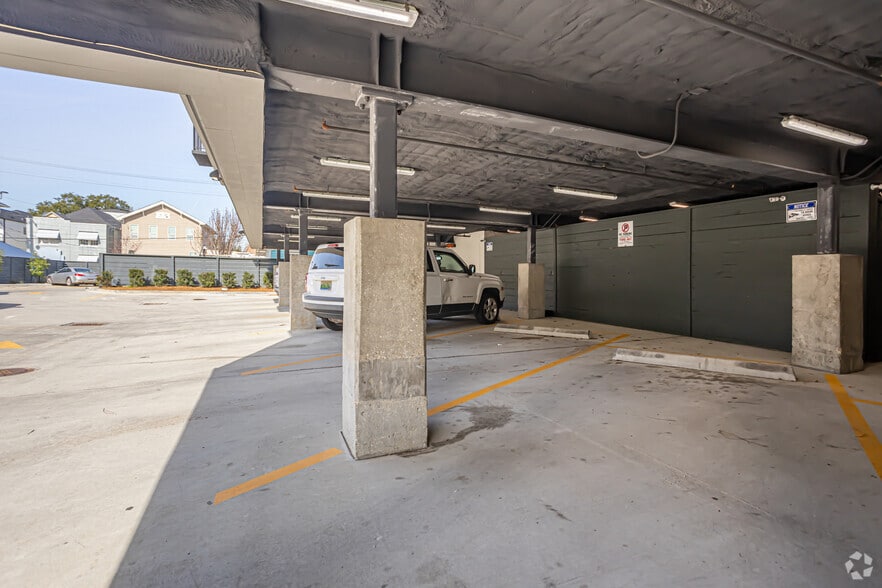 More Photos Of 3100 Banks St, New Orleans Apartments For Sale
