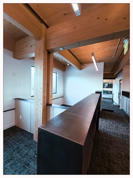 More Photos Of 2422 E 7th St, Austin Office For Lease