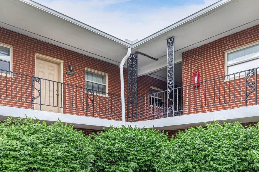 More Photos Of 32-36 Viotis Dr, Columbus Apartments For Sale