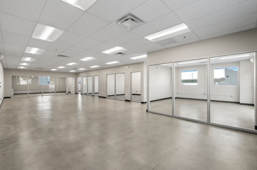 More Photos Of 8640 Slauson Ave, Pico Rivera Manufacturing For Sale