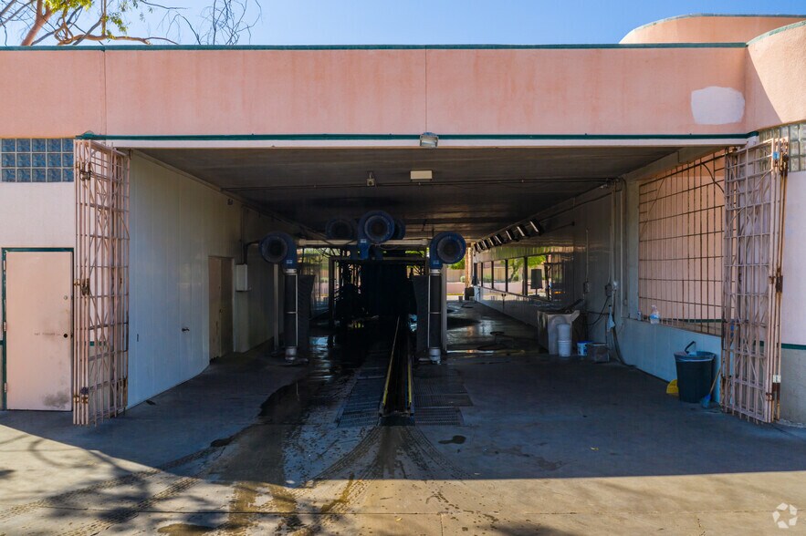 More Photos Of 5690 W Peoria Ave, Glendale Carwash For Sale