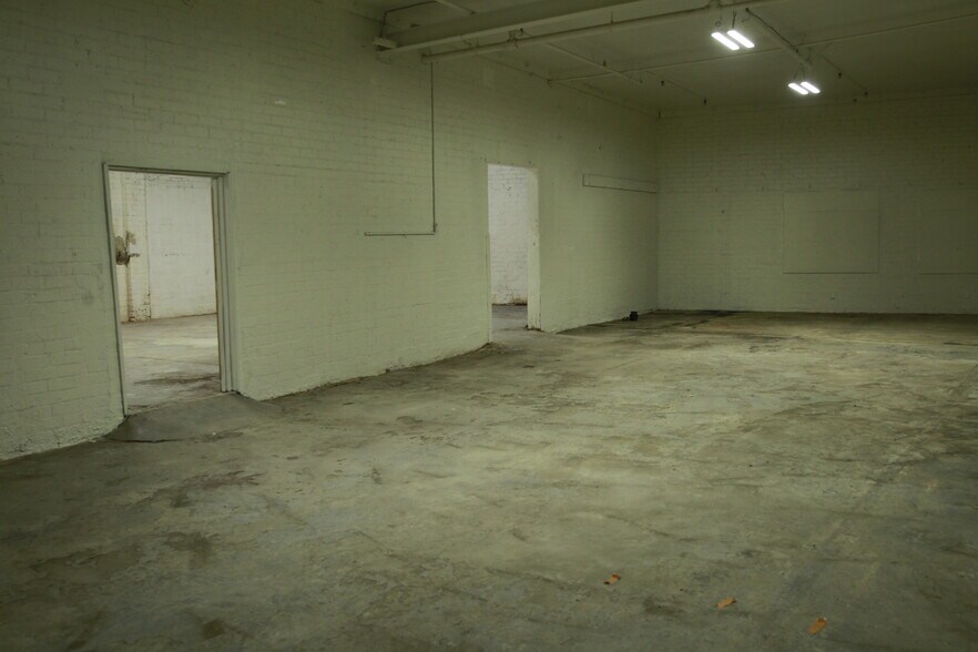 More Photos Of 3431 E 15th St, Los Angeles Manufacturing For Sale