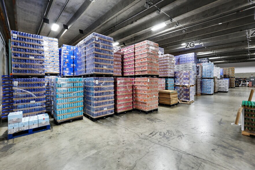 More Photos Of 6715 E Mission Ave, Spokane Warehouse For Lease