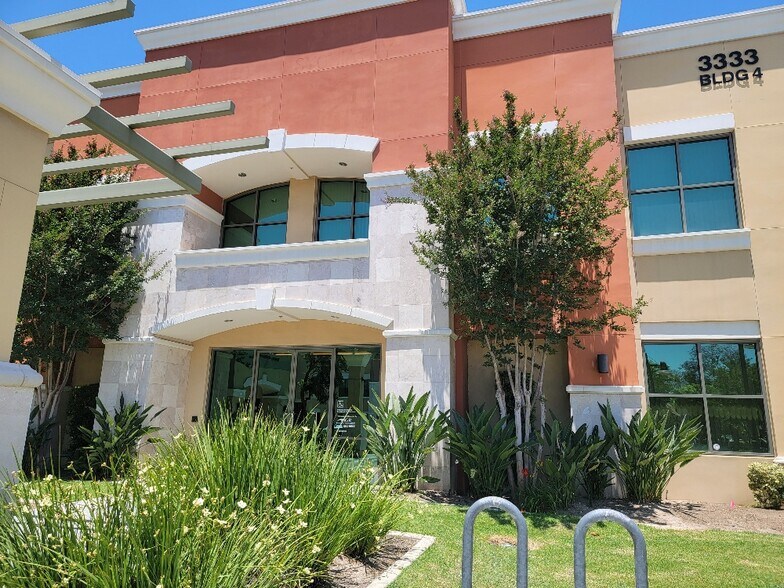 More Photos Of 3333 Concours, Ontario Office For Sale