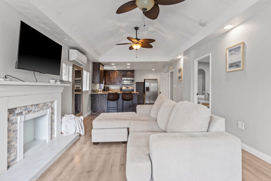 More Photos Of 126 E Balboa Blvd, Newport Beach Multifamily For Sale