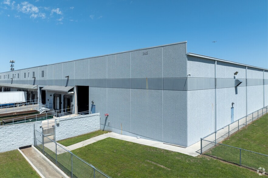 Primary Photo Of 3405 Roy Orr Blvd, Grand Prairie Warehouse For Lease