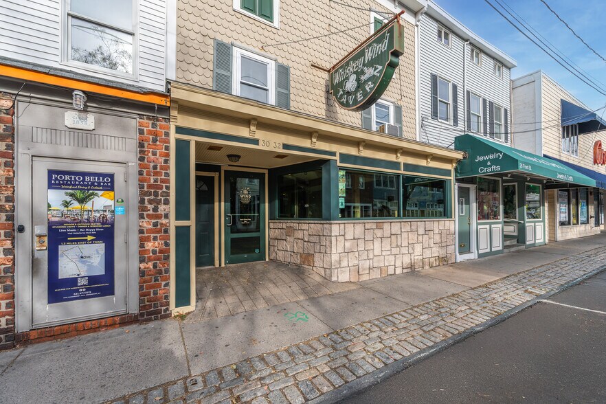 More Photos Of 30-32 Front St, Greenport Storefront Retail Residential For Sale