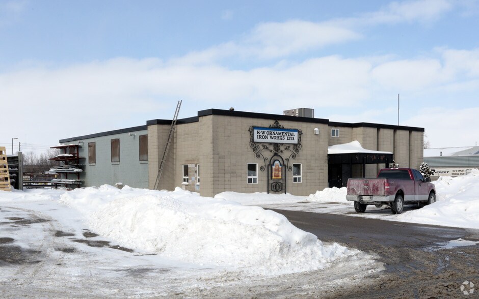 Primary Photo Of 72 Schaeffer St, Waterloo Warehouse For Sale