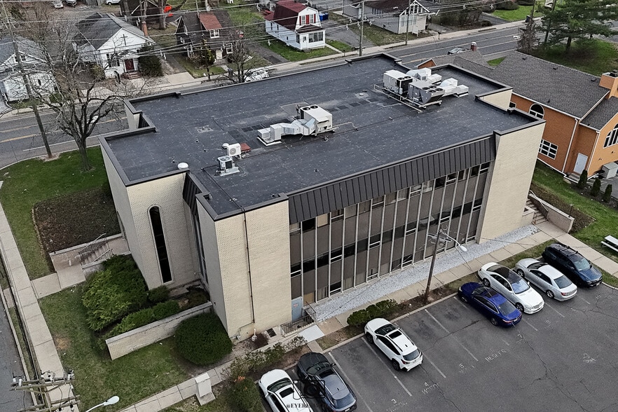 More Photos Of 1215 Livingston Ave, North Brunswick Office For Sale