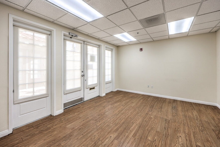 More Photos Of 3263 E Warm Springs Rd, Las Vegas Office Residential For Sale