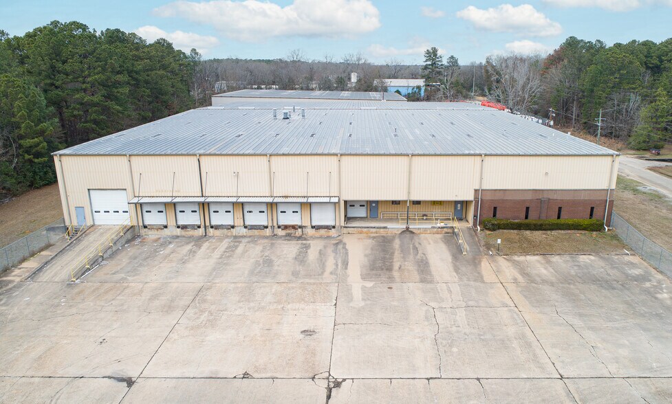 Primary Photo Of 601 McDuffie Ave, Selma Warehouse For Lease
