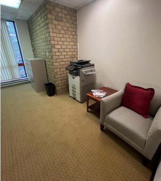 More Photos Of 1314 Edwin Miller Blvd, Martinsburg Office For Lease