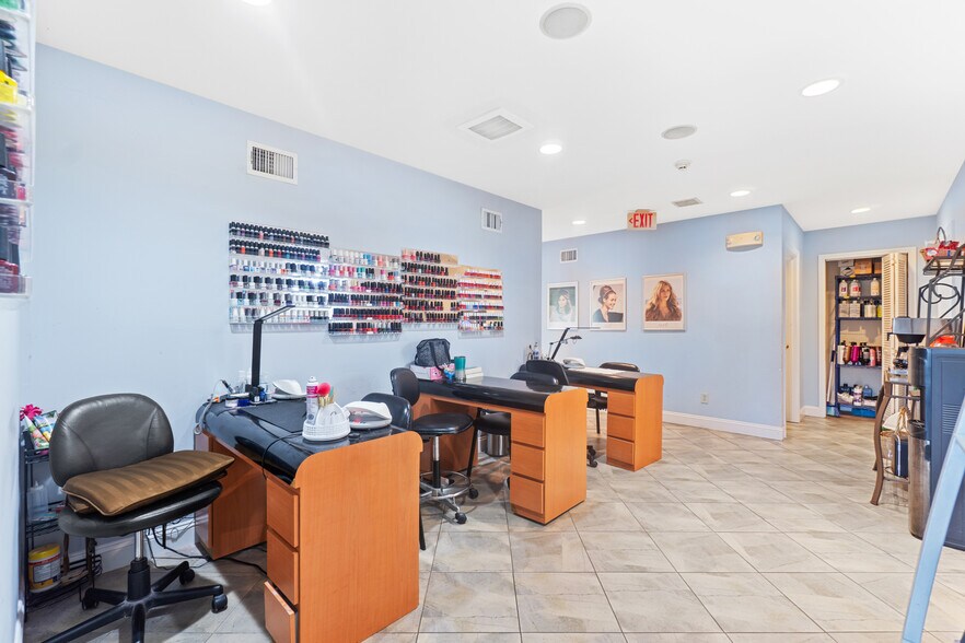 More Photos Of 137 Rutherford Ave, Franklin General Retail For Lease