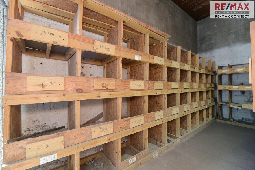 More Photos Of 2850 Cromwell Rd, Norfolk Warehouse For Sale