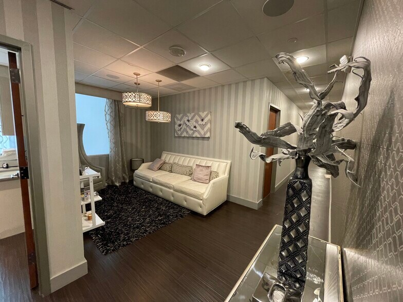 More Photos Of 212 Washington Ave, Towson Apartments For Lease