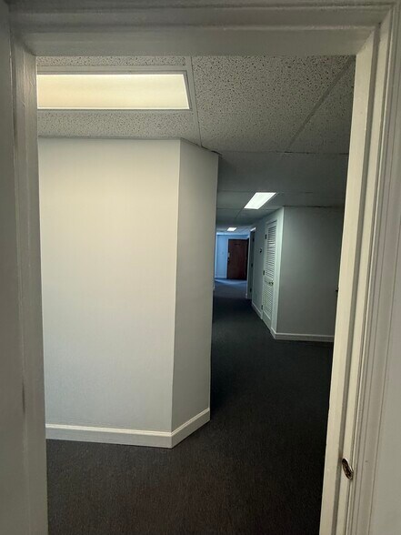 More Photos Of 8569-8573 Sudley Rd, Manassas Medical For Sale