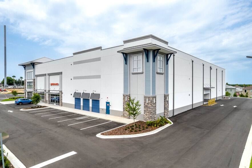 More Photos Of 1228 Finley Ave, Davenport Self Storage For Lease