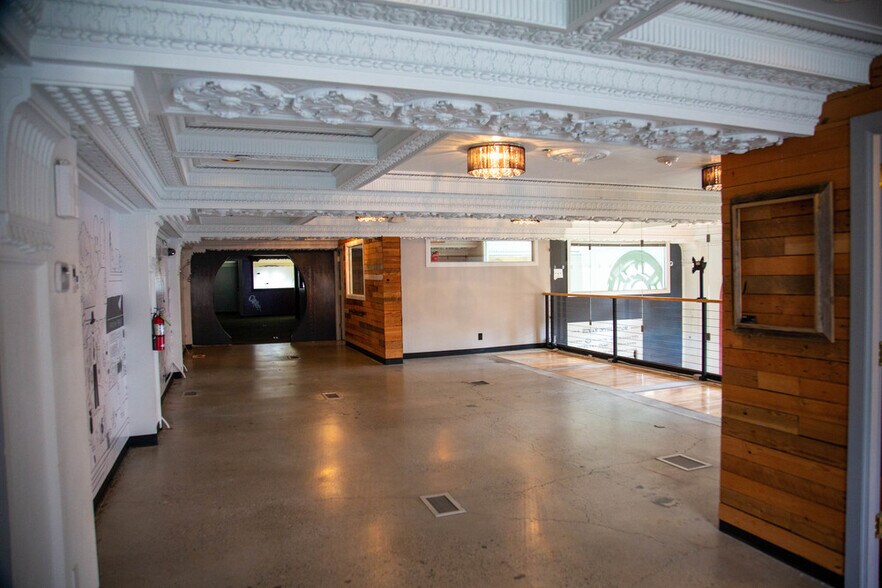 More Photos Of 209 SW Oak St, Portland Office For Lease