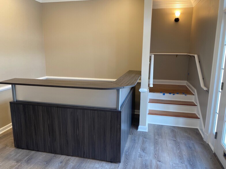 More Photos Of 707 Whitlock Ave SW, Marietta Medical For Lease