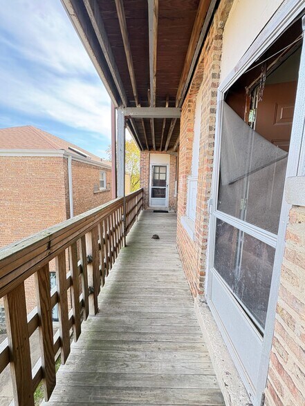 More Photos Of 10812 S King Dr, Chicago Apartments For Sale