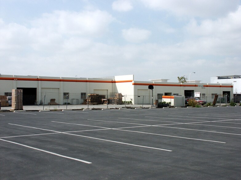 More Photos Of 8145 Byron Ave, Whittier Manufacturing For Lease