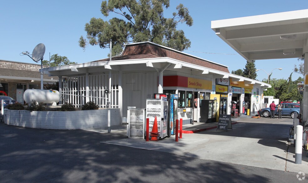 More Photos Of 325 Sharon Park Dr, Menlo Park Unknown For Lease