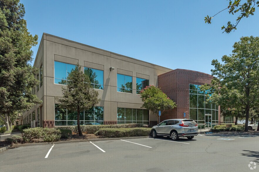 More Photos Of 9821 Business Park Dr, Sacramento Office For Lease