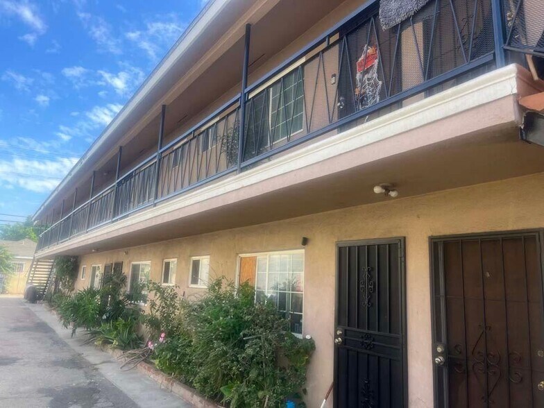 More Photos Of 9212 California Ave, South Gate Office For Sale