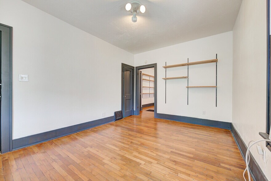 More Photos Of 408 Chautauqua Ave, Norman Multifamily For Sale