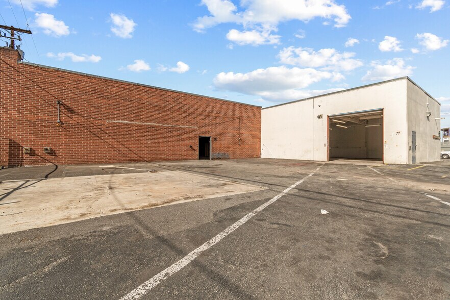 More Photos Of 517 Evans Ave, Reno Warehouse For Lease