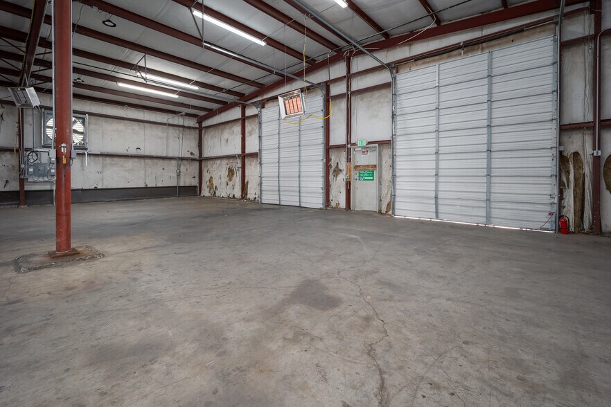 More Photos Of 2805 Broce Dr, Norman Warehouse For Sale